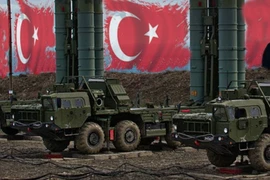 Cố mua S-400 để rồi bị cấm vận vũ khí, Ankara gặp thế khó