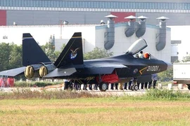 Tại sao chiến đấu cơ tàng hình của Trung Quốc không có khách mua?