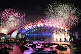 Không khí chào đón năm mới 2024 trên khắp thế giới