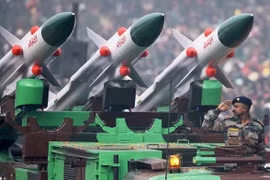 Akash: Sức mạnh tên lửa nội địa Ấn Độ "vít cổ" máy bay Trung Quốc