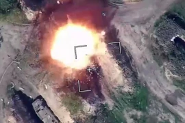 UAV Lancet “hạ gục” pháo tự hành M109A6 Paladin của Ukraine