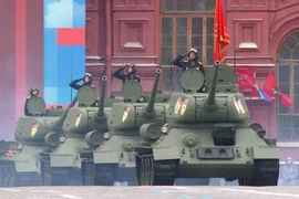 Bất chấp COVID-19, Nga vẫn tiến hành duyệt binh cực kỳ hoành tráng