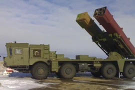 Pháo phản lực Tornado-S Nga bắn xa 120km, chính xác tuyệt đối