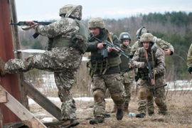 Giải mã chiến thuật “câu giờ” khó chịu đang được Ukraine sử dụng