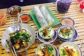 'Thiên đường ăn vặt' mê mẩn ở Sài Gòn