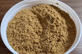 Cám gạo có gì đặc biệt mà giới nhà giàu xếp hàng mua về tẩm bổ