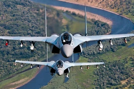 Mê mẩn vẻ đẹp tiêm kích Su-35S Việt Nam có thể mua