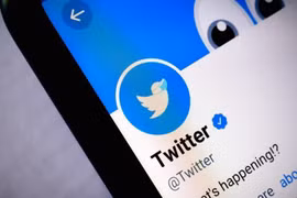 Twitter chính thức thu phí 8 USD/tháng để cấp tick xanh