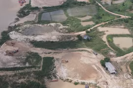 Đắk Lắk: Bến cát Đoàn Chính Nghĩa lắp camera, trạm cân chỉ để… "làm cảnh"?!