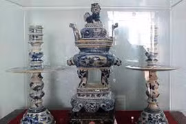 Đồ quý hiếm ở đền thờ Hùng Vương bị trộm