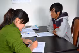 Đôi tình nhân tâm sự lúc nửa đêm bị cướp