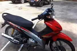 Túng tiền ăn chơi cướp ngay xe ôm