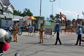 Đà Nẵng cấm mọi phương tiện qua Ngã Ba Huế