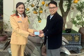 Bất ngờ nhận lại xe máy sau 4 năm bị mất trộm