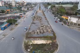 Hồi sinh cầu vượt “bỏ hoang” trên đại lộ nghìn tỷ ở Hà Nội 