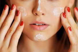 Mẹo dùng kem dưỡng ẩm hiệu quả