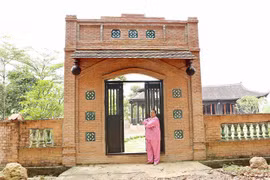 Ngắm biệt phủ bề thế 1.600m2 của Hoàng Mập