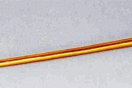 Bà lão vô tình nhặt được khúc gỗ sần sùi, nào ngờ là báu vật "khủng"