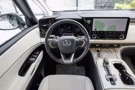 Chi tiết Lexus LM 500h - "chuyên cơ mặt đất", từ 7,21 tỷ tại Việt Nam