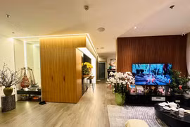 Căn hộ ngập tràn không khí Tết của diễn viên Minh Hương