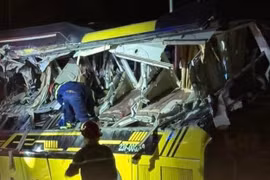 Hiện trường vụ tai nạn thảm khốc ở Tuyên Quang, 5 người tử vong