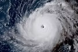 Bão số 2 trên vùng biển Quảng Ninh - Hải Phòng, gió giật cấp 11