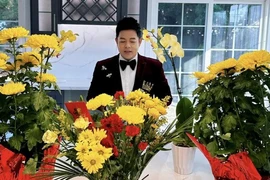 Hé lộ nhà mới vừa hoàn thành của Quang Lê tại Mỹ