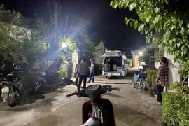 Đất đắp nền cao tốc sạt lở, hai công nhân thương vong khi đang làm việc