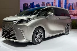 Chi tiết “chuyên cơ mặt đất” Lexus LM 2024 sắp bán tại Việt Nam
