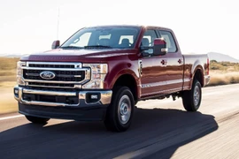 Những ô tô bền bỉ nhất, vẫn chạy tốt sau khi đã chạy tới 400.000 km