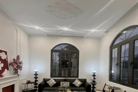 Có gì bên trong biệt thự mới của diễn viên Quỳnh Lương?