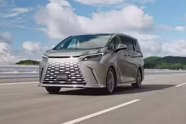 “Chuyên cơ mặt đất” Lexus LM 2024 bản 6 chỗ có gì đặc biệt?