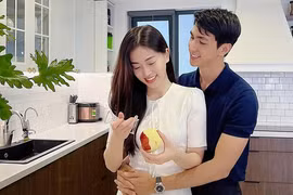 Bình An - Phương Nga tất bật trang trí nhà đón Tết