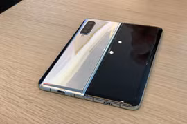 Samsung sản xuất 1 triệu chiếc điện thoại gập năm 2019