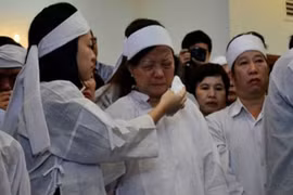 Rơi nước mắt bài thơ gửi ba của con gái ông Thanh