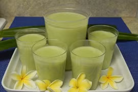 Bí quyết trị mụn tận gốc bằng sữa đậu xanh lá dứa