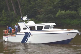 Cảnh sát biển Việt Nam mua tàu tuần tra cao tốc mới