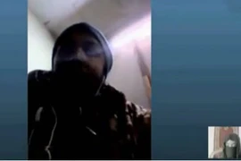 Tay súng IS chiêu mộ cô dâu thánh chiến qua mạng