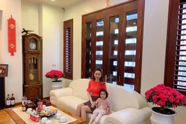 Đột nhập tổ ấm đặc biệt có 2 chị em cùng là Á hậu