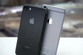 Tác dụng không ngờ của những vạch trắng trên lưng iPhone