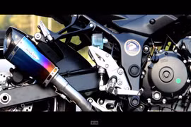 Rửa tai với tiếng nẹt pô đầy kích thích của Suzuki GSR750