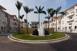 Chuyện lạ tại thị trường bất động sản Hà Nội