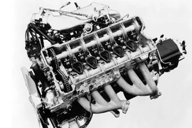 Mercedes-Benz hồi sinh động cơ L6?