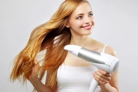 Những sai lầm nên tránh khi sấy tóc