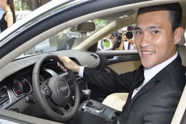 Điểm mặt xe sang từng qua tay Công Vinh