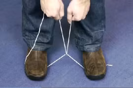 Thủ thuật cắt dây đơn giản không cần dùng kéo