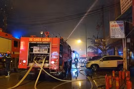 Bình Dương: Cháy quán Karaoke, ít nhất 7 người thương vong 