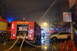 Bình Dương: Cháy quán Karaoke, ít nhất 7 người thương vong 