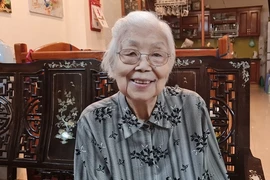 Ký ức tiếp quản Thủ đô của nữ sinh “Hà Nội gốc”