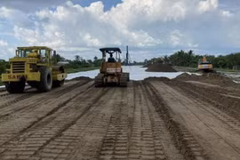 Thí điểm dùng cát biển thay thế cát sông đắp nền cao tốc khu vực ĐBSCL